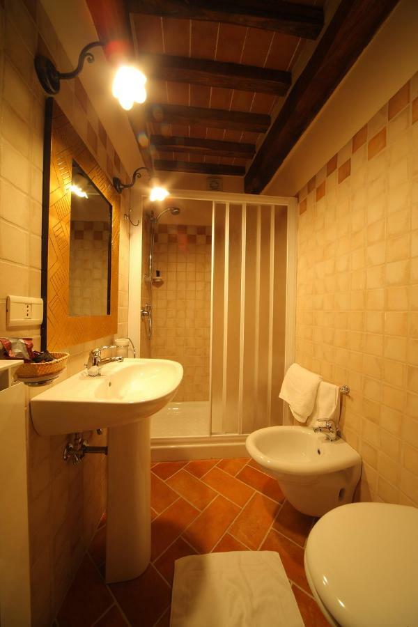 La Casa Del Calzolaio Hotel ราดิโกฟานี ภายนอก รูปภาพ